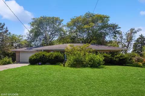 4612 S Ivanhoe Ave, Lisle, IL 60532