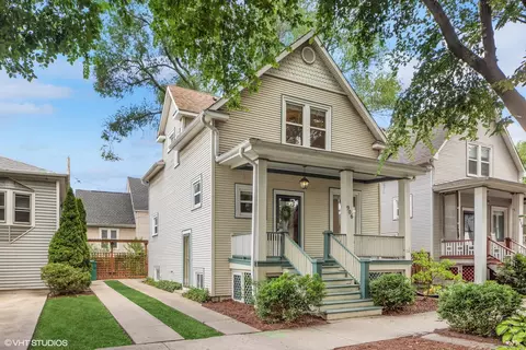 906 Highland Ave, Oak Park, IL 60304