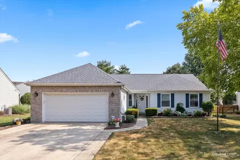 2589 Oak Trails Dr, Aurora, IL 60506