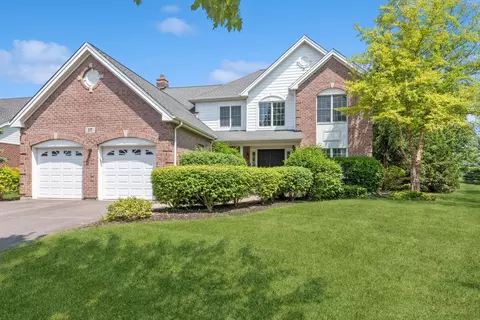 17 Championship Pkwy, Hawthorn Woods, IL 60047