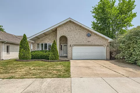 4057 Custer Ave, Lyons, IL 60534