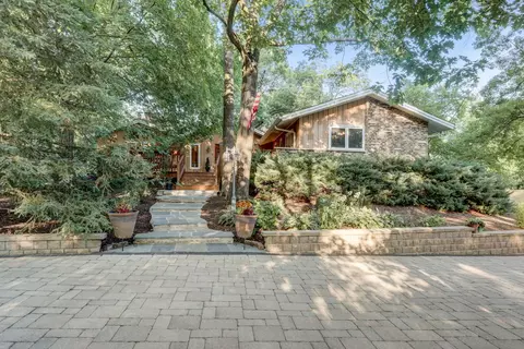 26659 N Longwood Rd, Lake Forest, IL 60045