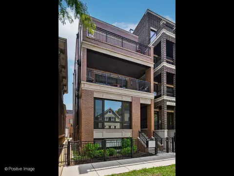 1321 W Wrightwood Ave #2, Chicago, IL 60614