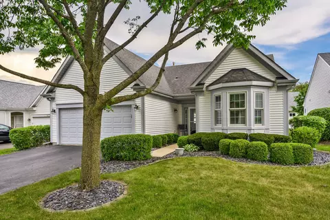 13750 S Hickory Ln, Plainfield, IL 60544