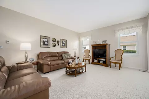 13750 S Hickory Ln, Plainfield, IL 60544 photo 5