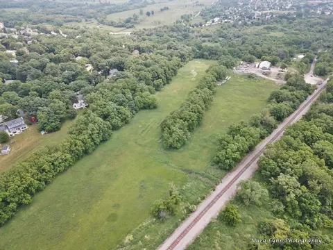 5 S N444 S Bartlett Rd, Bartlett, IL 60103 photo 3