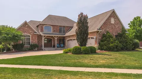 3101 Fiona Way, Bloomington, IL 61704