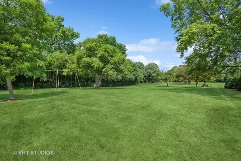 5 N600 Robin Ln, Wayne, IL 60184 photo 6