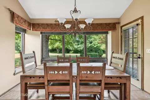 5 N600 Robin Ln, Wayne, IL 60184 photo 25
