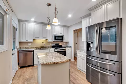 1630 Ashley Rd, Hoffman Estates, IL 60169 photo 23