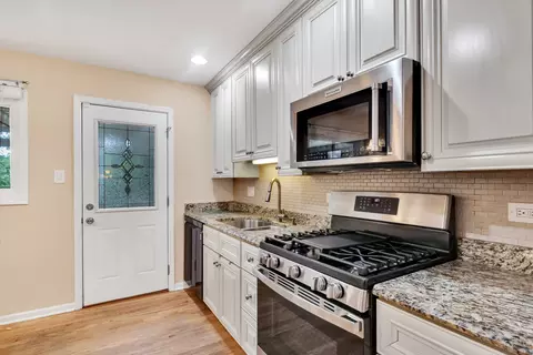 1630 Ashley Rd, Hoffman Estates, IL 60169 photo 24