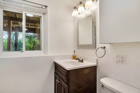 1630 Ashley Rd, Hoffman Estates, IL 60169 photo 9
