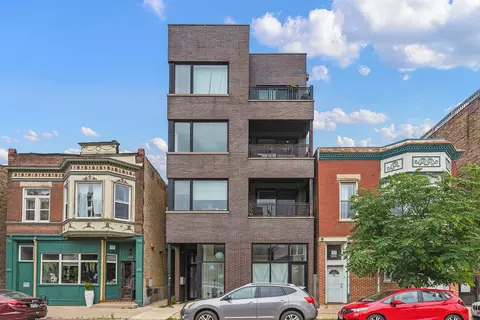 3606 W Wrightwood Ave #3, Chicago, IL 60647