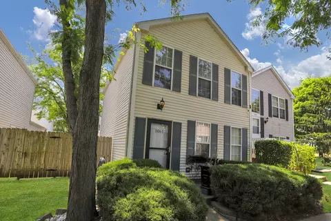 1061 Symphony Dr, Aurora, IL 60504 photo 3