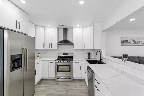 1061 Symphony Dr, Aurora, IL 60504 photo 9