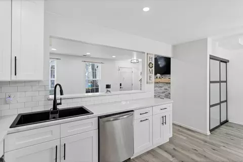 1061 Symphony Dr, Aurora, IL 60504 photo 12