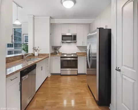 420 E Waterside Dr #903, Chicago, IL 60601 photo 4