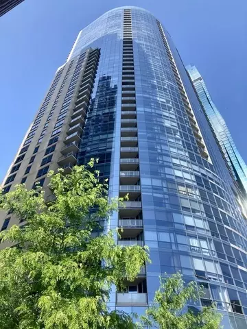 420 E Waterside Dr #903, Chicago, IL 60601