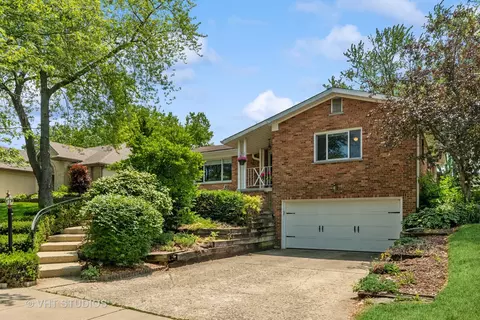 20 W Custer St, Lemont, IL 60439