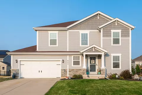 805 Kathi Dr, Hampshire, IL 60140