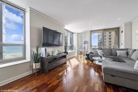 420 E Waterside Dr #1201, Chicago, IL 60601 photo 2