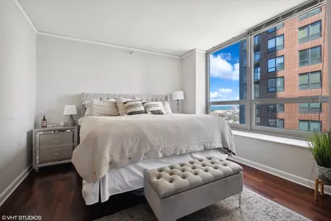 420 E Waterside Dr #1201, Chicago, IL 60601 photo 9
