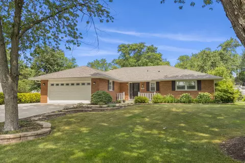 1535 Lorraine Rd, Glen Ellyn, IL 60137