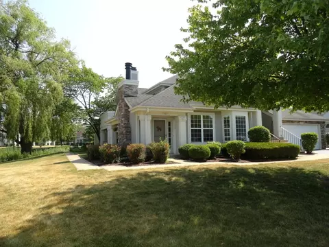 1352 Clybourne St, Batavia, IL 60510