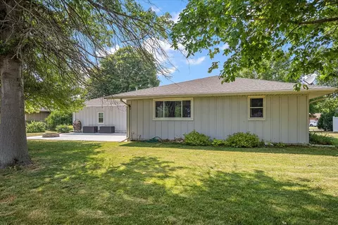 414 S Eastern Ave, Minier, IL 61759 photo 19