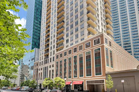 1111 S Wabash Ave #807, Chicago, IL 60605
