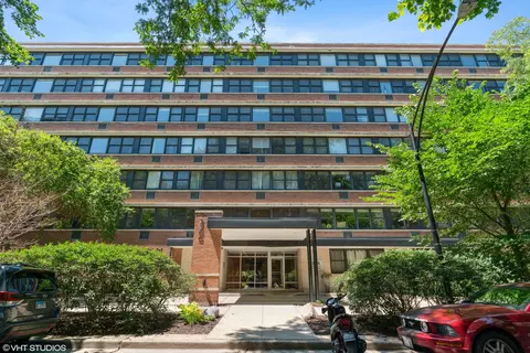 2300 N Commonwealth Ave #2H, Chicago, IL 60614