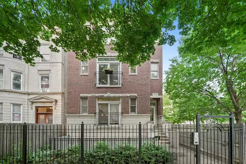 4621 N Kenmore Ave #1, Chicago, IL 60640