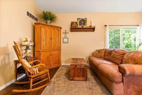 107 Labrador Ln, Downs, IL 61736 photo 13