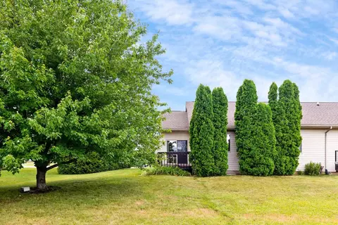 107 Labrador Ln, Downs, IL 61736 photo 29