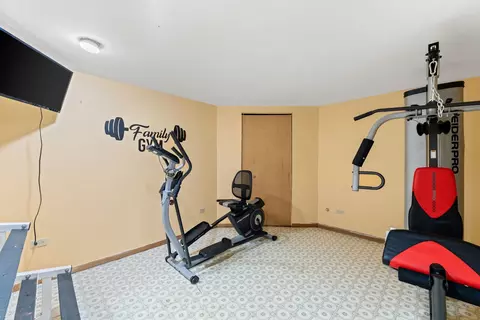 1092 Gannon Ct, Hoffman Estates, IL 60169 photo 35