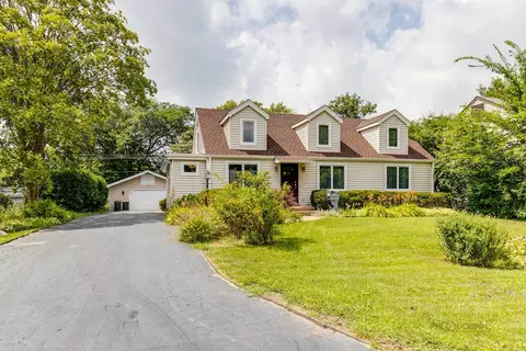 610 Glenshire Rd, Glenview, IL 60025