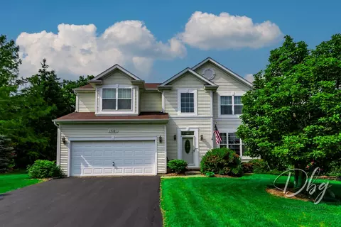 2680 Constitution Dr, Lindenhurst, IL 60046