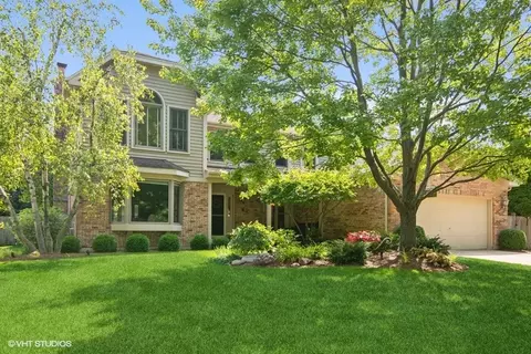 41 Carlyle Ln, Buffalo Grove, IL 60089