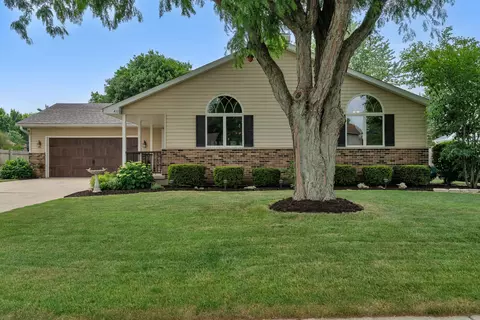 410 E Spring St, Yorkville, IL 60560