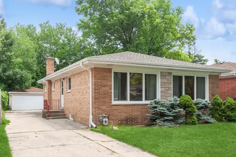 10071 Bronx Ave, Skokie, IL 60077