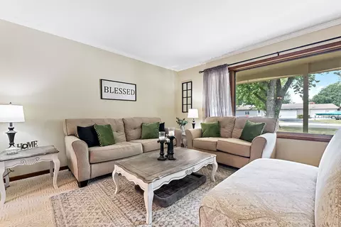 4 Deerfield Ave, Kankakee, IL 60901 photo 3