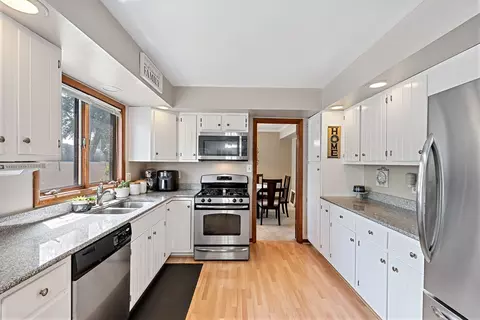 4 Deerfield Ave, Kankakee, IL 60901 photo 13