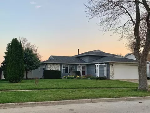 232 N Bridge Rd, Dekalb, IL 60115