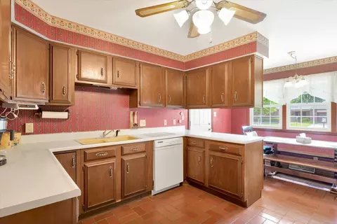 2309 Brookshire W Dr, Champaign, IL 61821 photo 17