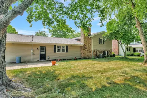 2309 Brookshire W Dr, Champaign, IL 61821 photo 39