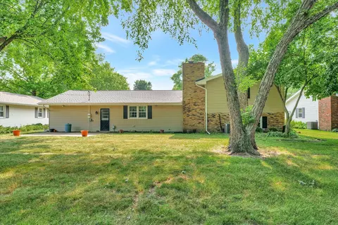 2309 Brookshire W Dr, Champaign, IL 61821 photo 38