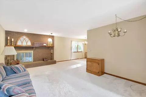 2309 Brookshire W Dr, Champaign, IL 61821 photo 8