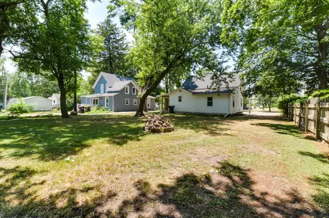 304 S Linden St, Normal, IL 61761 photo 28