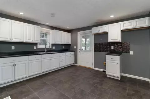 304 S Linden St, Normal, IL 61761 photo 9