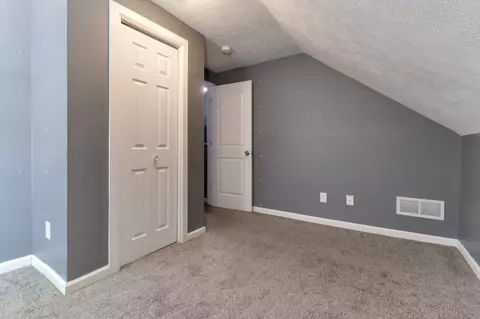 304 S Linden St, Normal, IL 61761 photo 22